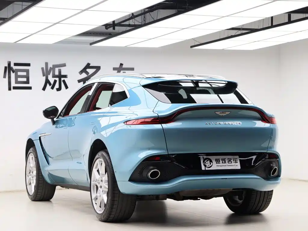 Фото 25 - Aston Martin DBX
