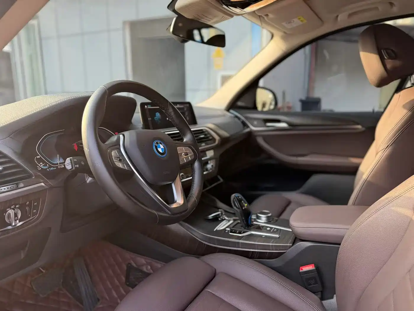 BMW iX3 2021 Facelift Leading фото 7