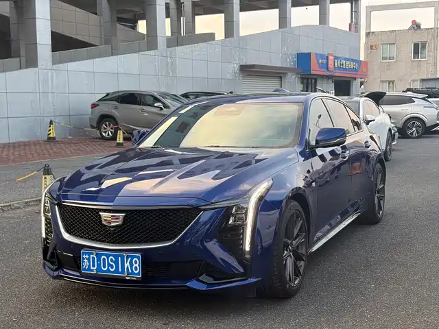 Cadillac CT5 2024 28T Platinum Edition — фото 1