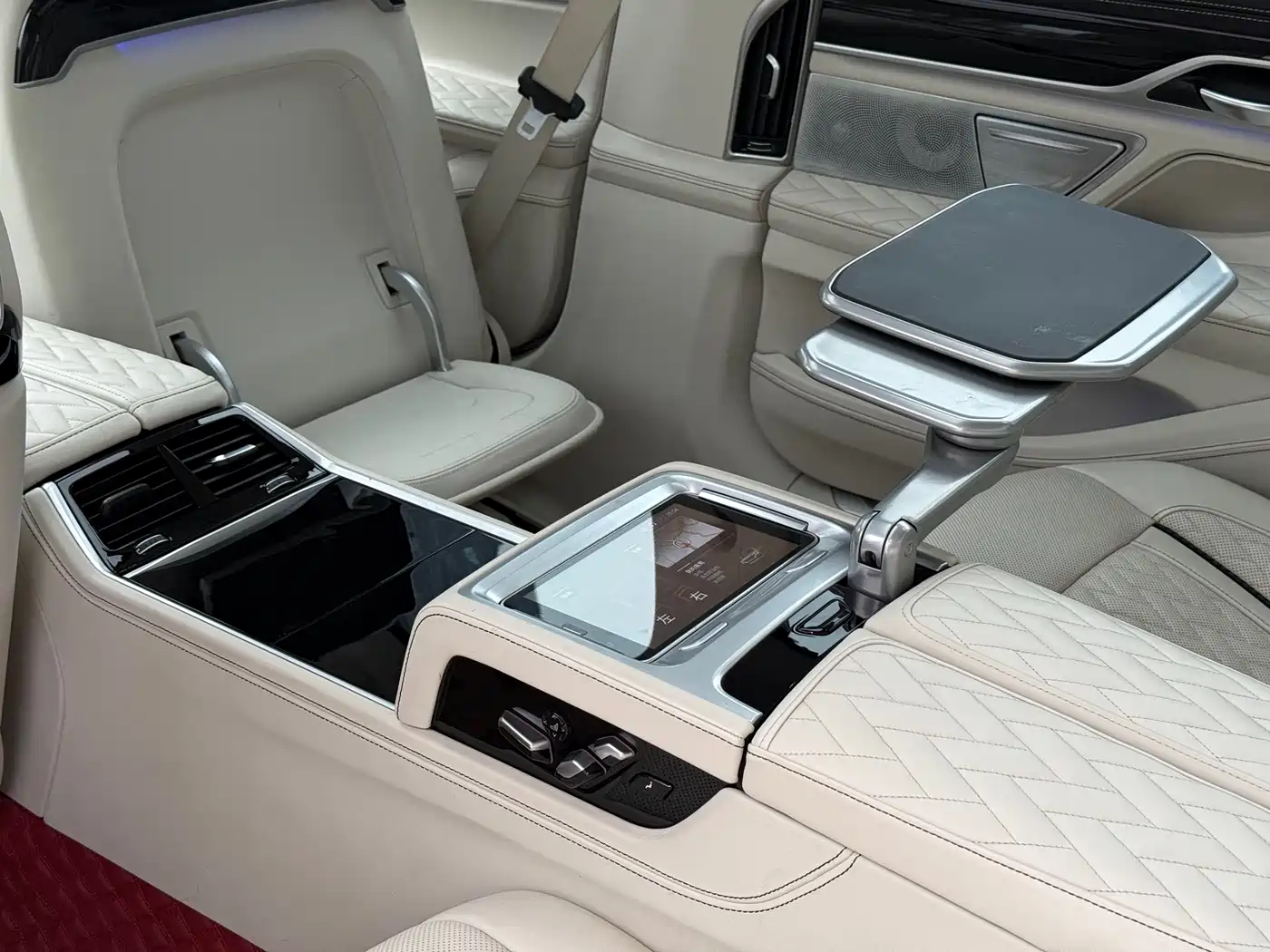 BMW 7 Series 2019 Facelift 740Li xDrive Executive M Sport Package фото 11