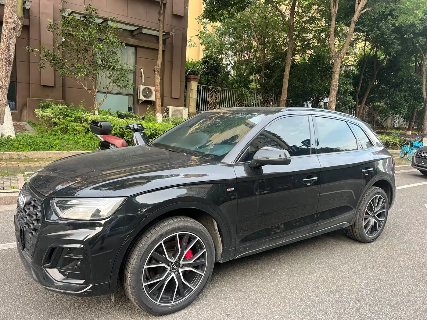 Audi Q5L 2023 45T Luxury Dynamic фото 9