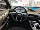 Фото 3 - Geely Preface