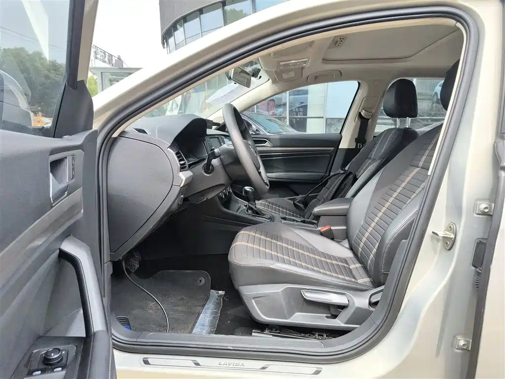 Volkswagen Lavida 2019 280TSI DSG Comfort Edition China VI фото 16