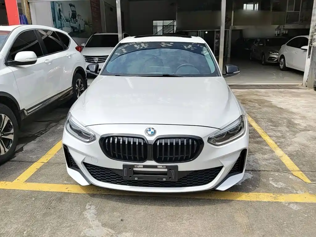 Фото 3 - BMW 1 Series