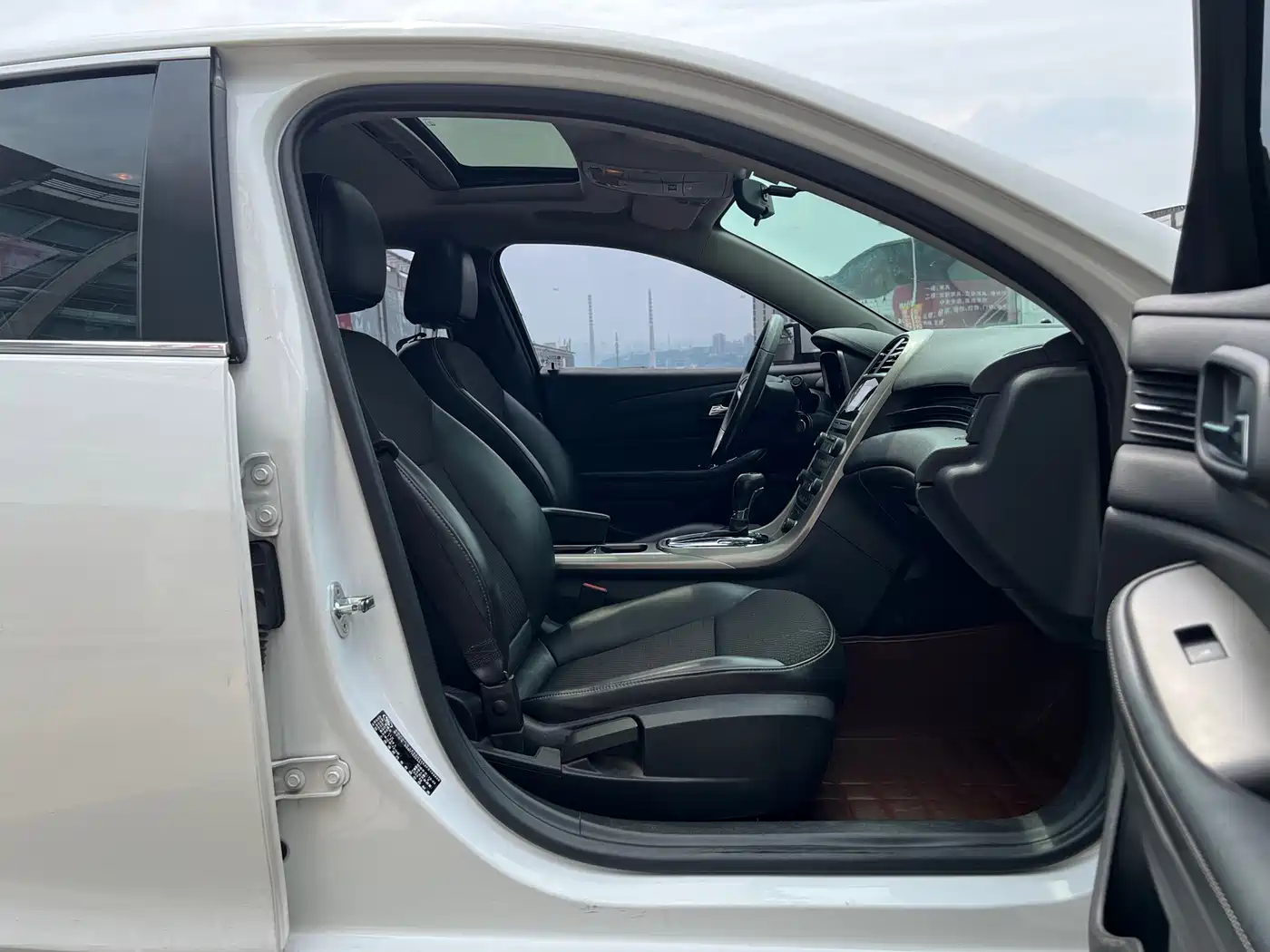 Chevrolet Malibu 2014 1.6T Automatic Comfort фото 9