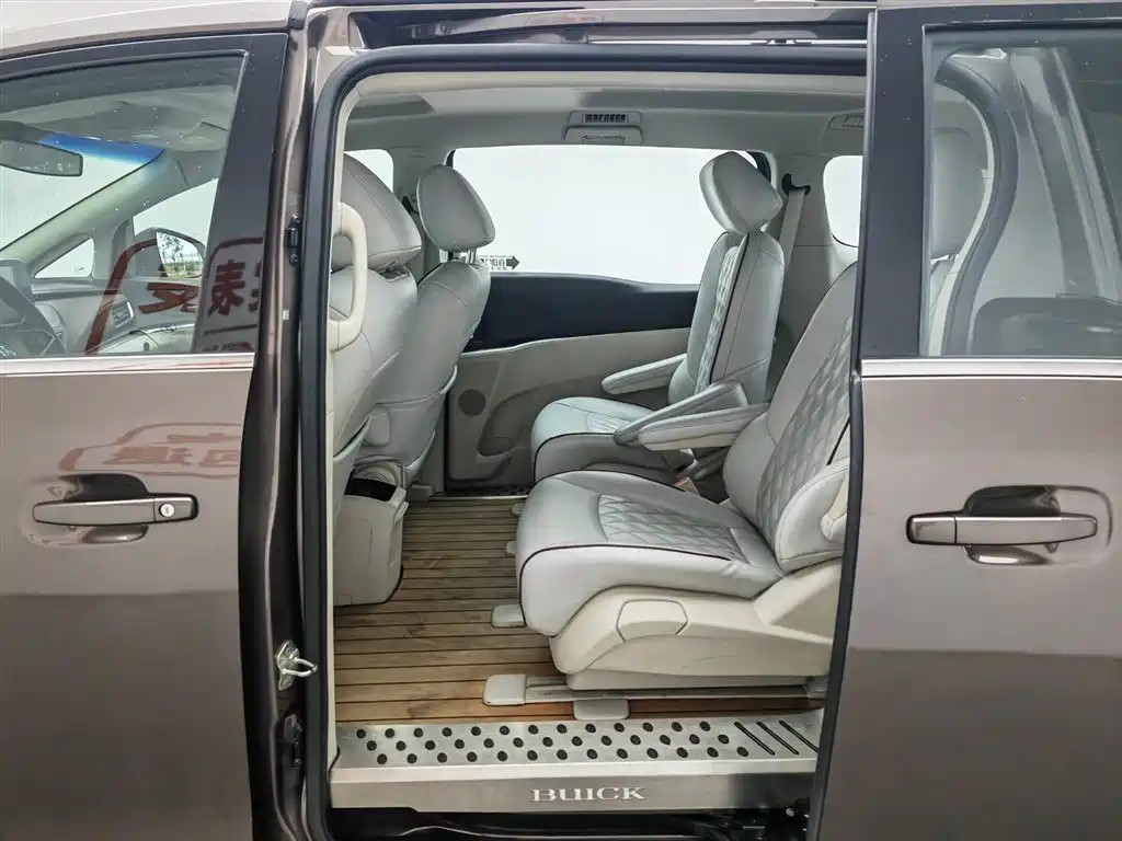 BUICK GL8