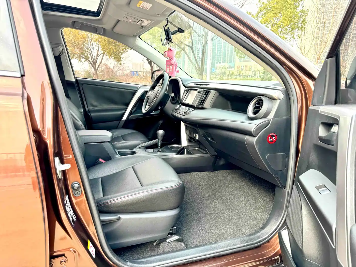 Toyota RAV4 Rongfang 2016 2.0L CVT 2WD Trend (China V) фото 17