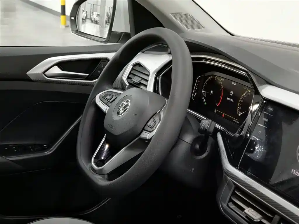 Volkswagen Tanying 2021 1.5L Automatic Smart Connect Edition фото 22