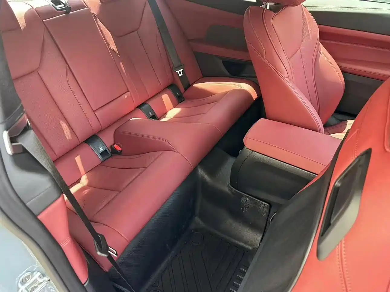 BMW 4 Series 2024 430i M Sport Shadow Edition фото 10