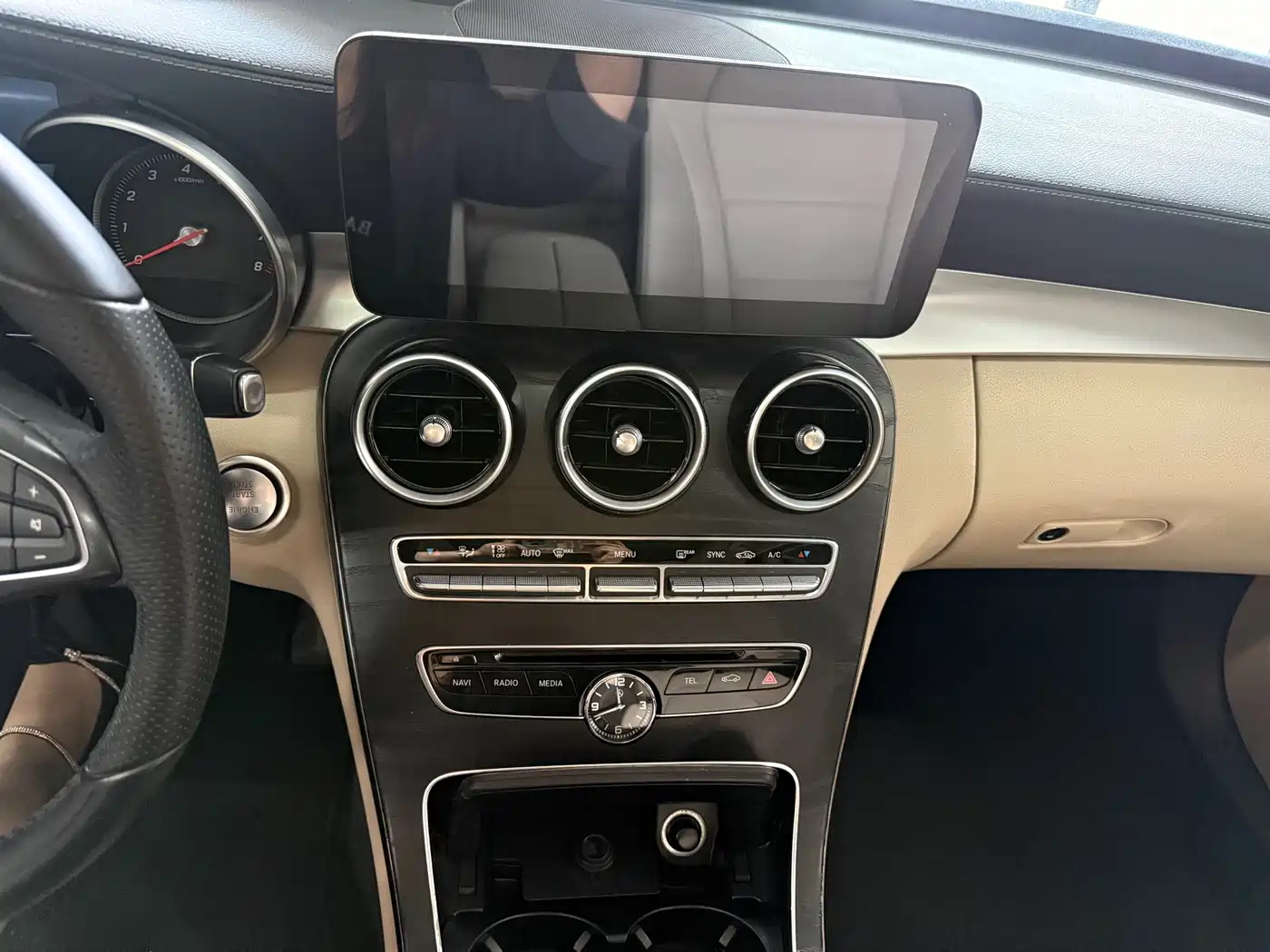 Mercedes-Benz C-Class 2015 Facelift C 180 L Sport фото 16
