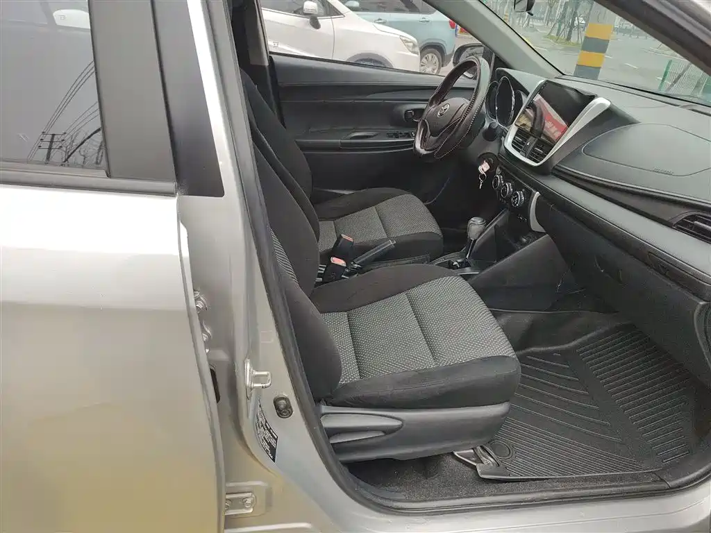 Toyota Vios 2017 1.5L CVT Pioneer фото 25