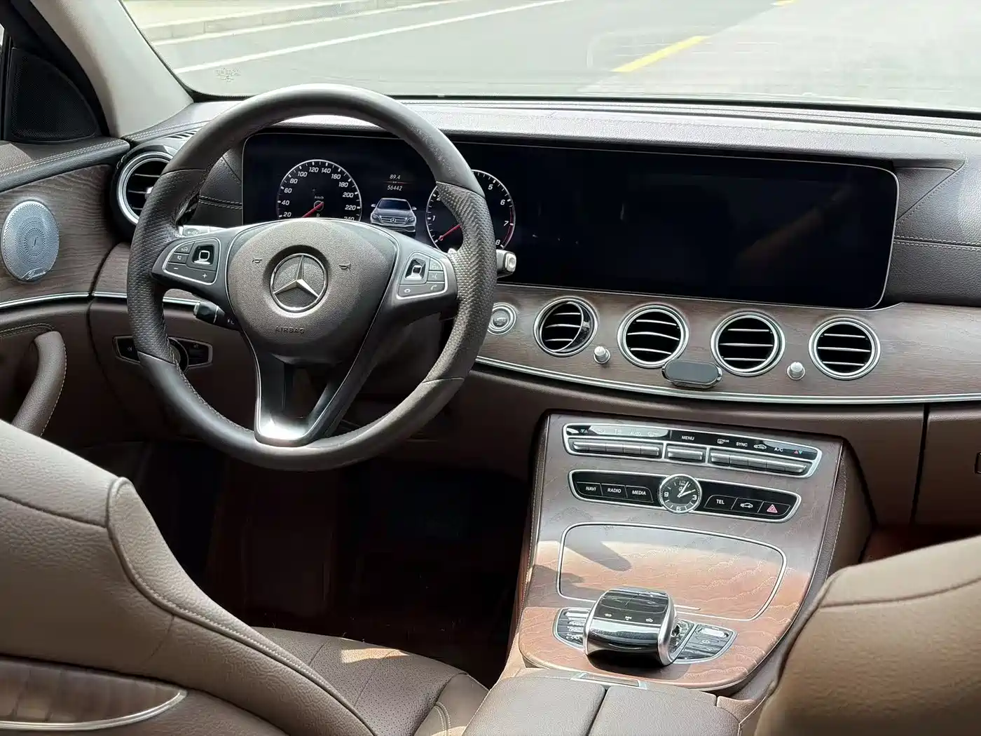 Mercedes-Benz E-Class 2018 Facelift E 300 L Fashion фото 14