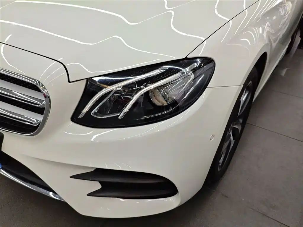 Mercedes-Benz E-Class 2018 E 300 L Sport Fashion фото 24