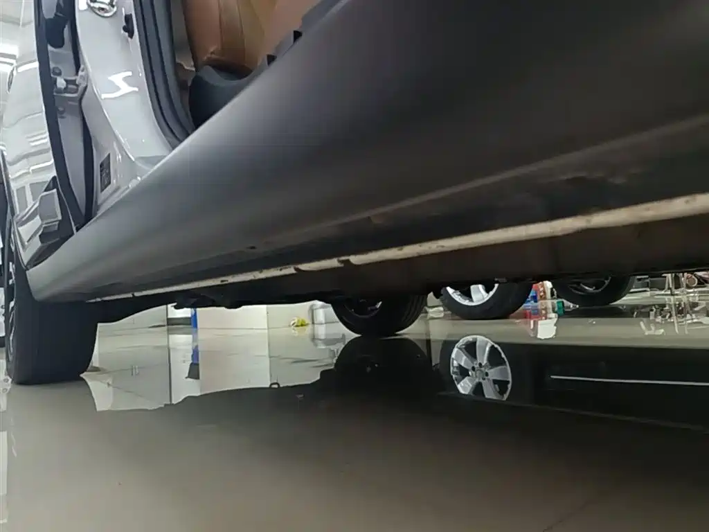 Mitsubishi Outlander 2019 2.4L 4WD Deluxe Edition 5-seater China V фото 21