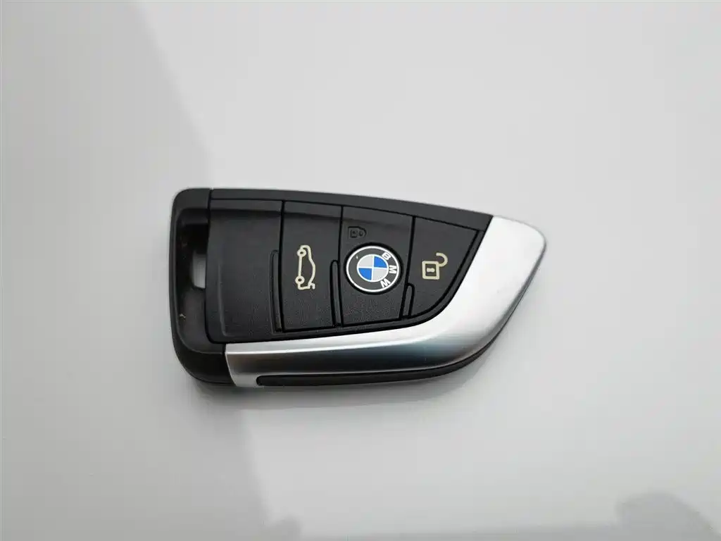 BMW X1 2018 sDrive18Li Premium Model фото 19