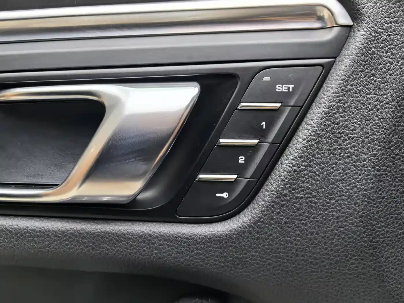 Porsche Macan 2023 Macan 2.0T фото 13