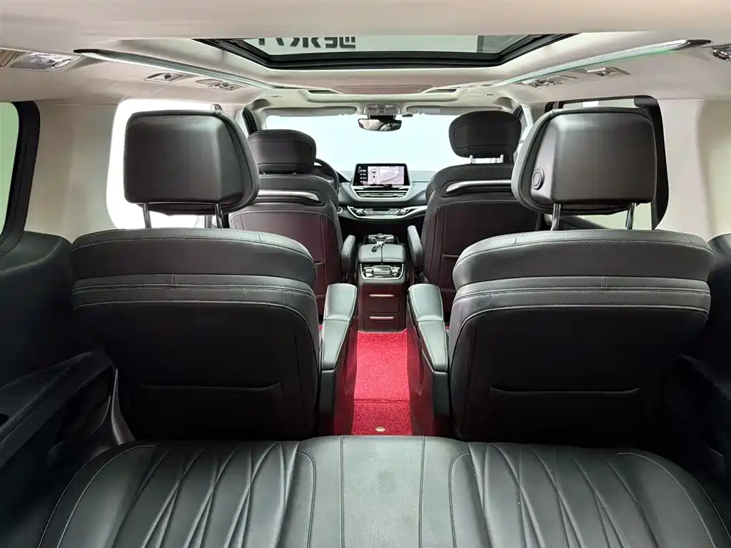 SAIC Maxus Maxus G20 2023 PLUS 2.0T Gasoline Automatic Flagship Edition фото 17