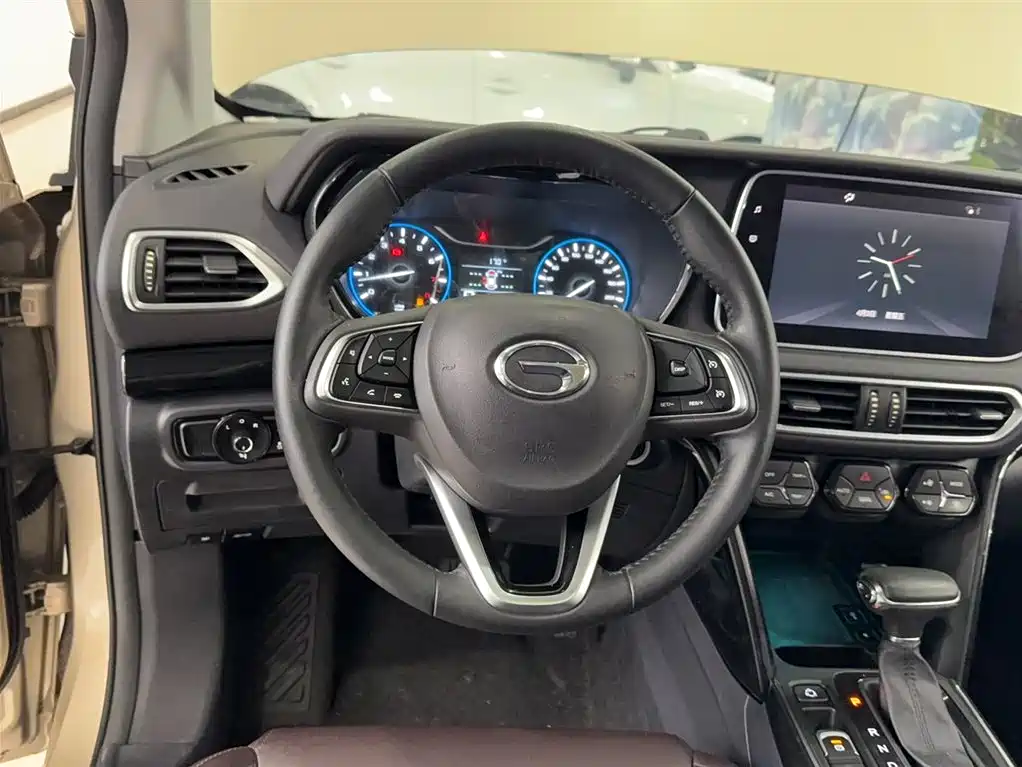 GAC Trumpchi Trumpchi GS4 2018 235T Auto 2WD Supreme Edition фото 11