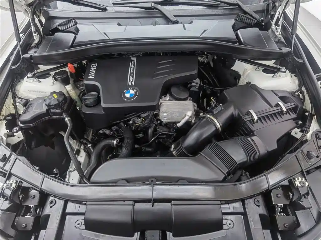 BMW X1 2014 sDrive18i Fashion Edition фото 6