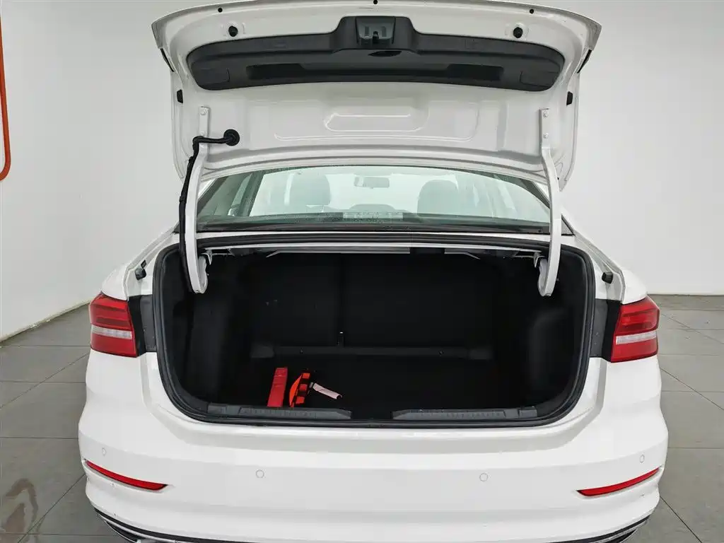 Volkswagen Lavida 2018 1.5L Automatic Comfort Version China V фото 16