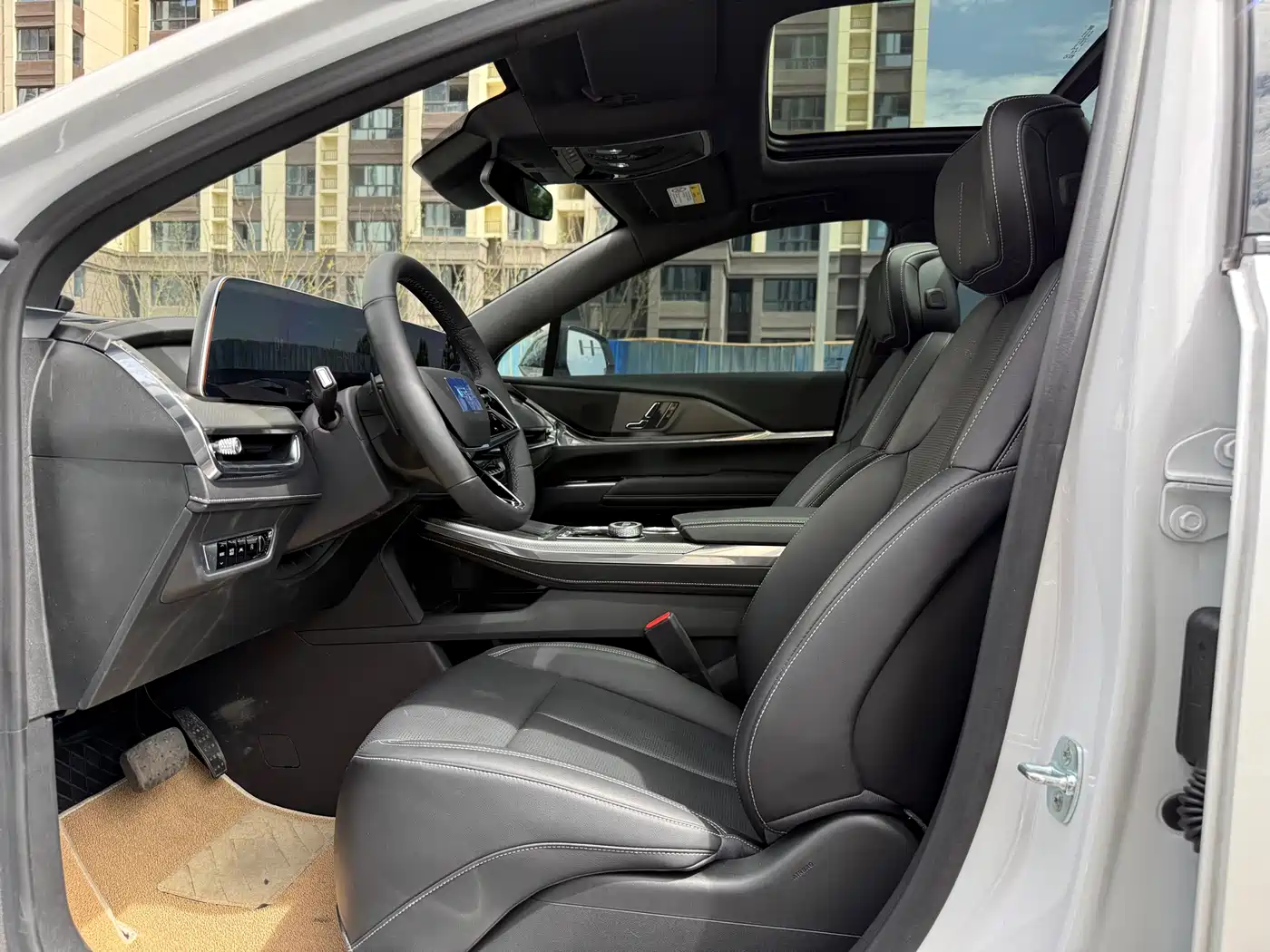 Cadillac XT5 2025 2.0T Luxury фото 7