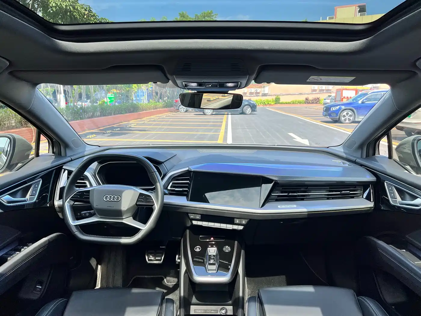 Audi Q4 e-tron 2024 2024 40 e-tron Pioneer Edition