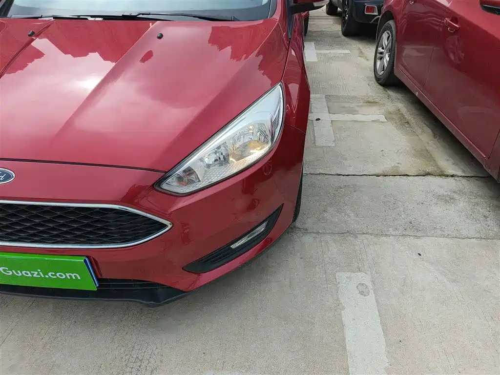 Фото 24 - Ford Focus