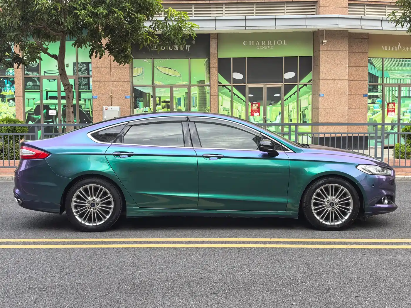Photo 13 - Ford Mondeo