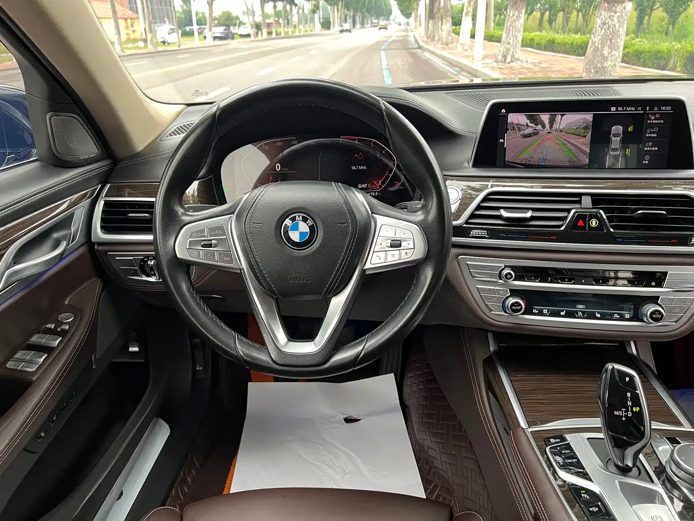 BMW 7 Series 2019 730Li Luxury Package фото 9