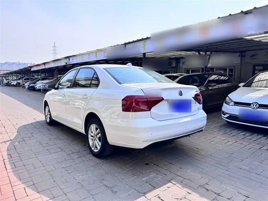 Volkswagen Jetta 2017 1.5L Manual Comfort фото 5