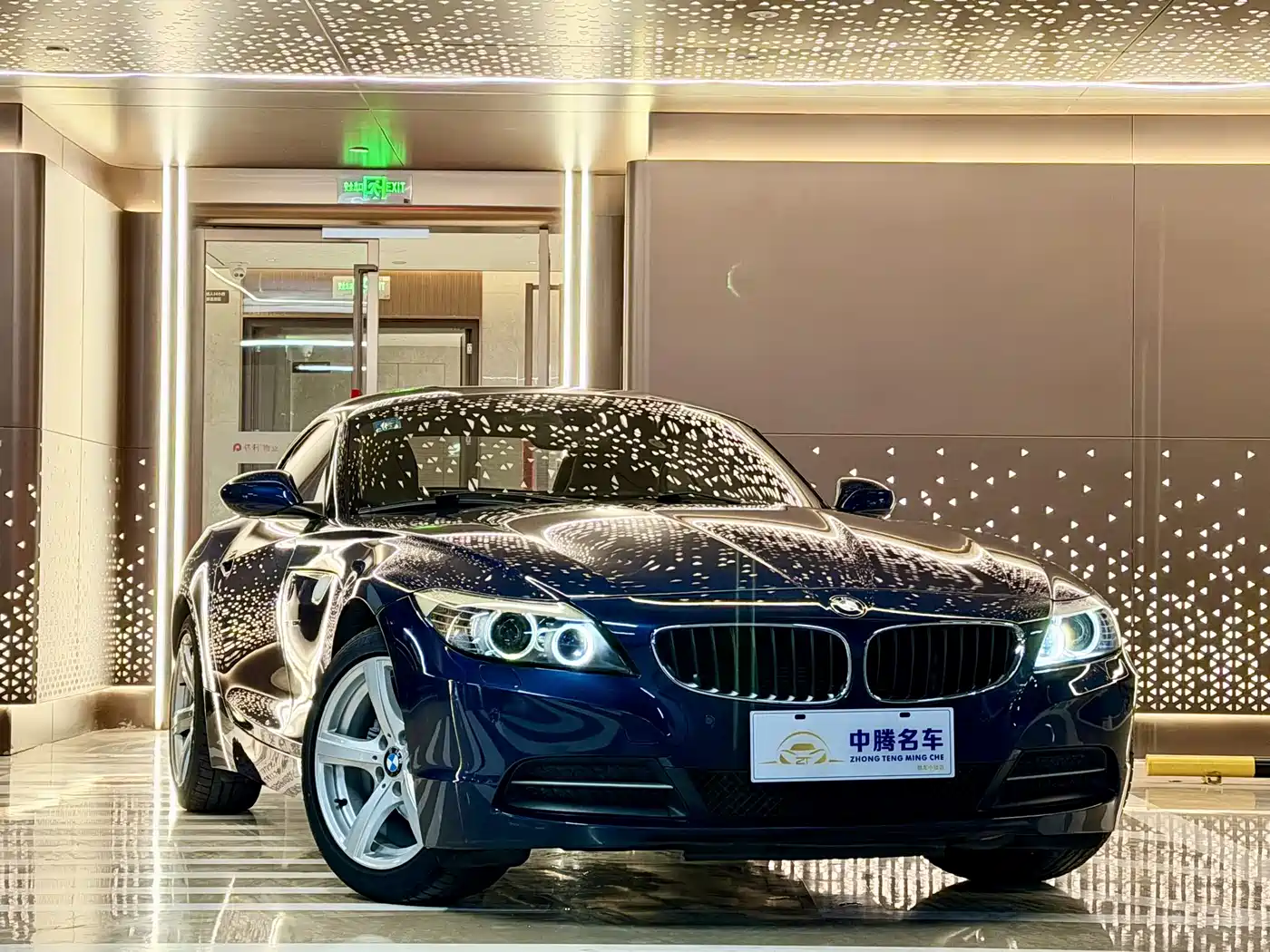 BMW Z4 2012 sDrive20i Leading фото 4
