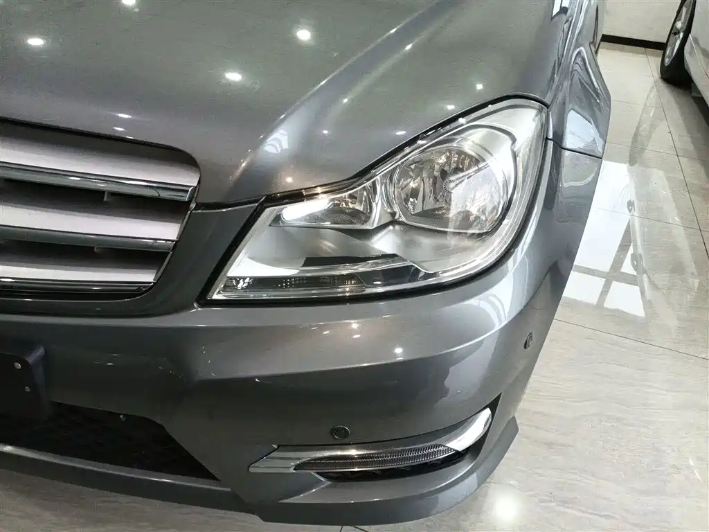 Mercedes-Benz C-Class 2013 C 180 Classic Grand Edition фото 17