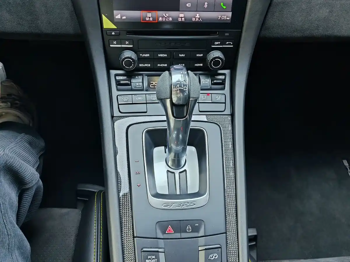 Porsche 911 2018 GT3 RS 4.0L фото 15