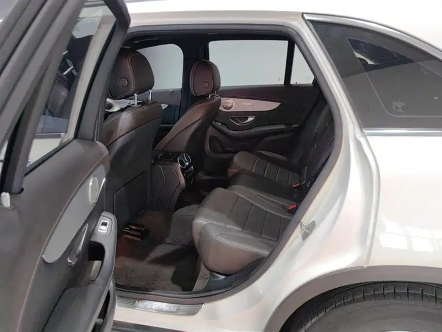 Mercedes-Benz GLC 2021 GLC 260 L 4MATIC Sporty фото 11