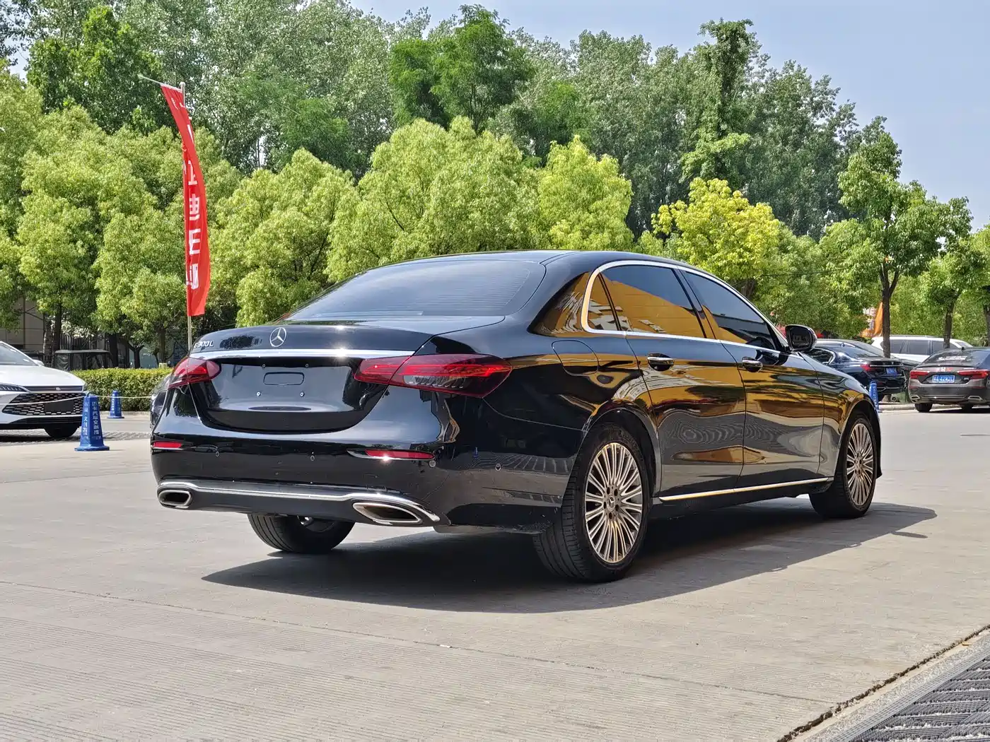 Mercedes-Benz E-Class 2021 E 300 L Luxury фото 4