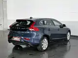 Photo 2 - Volvo V40