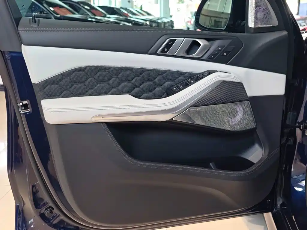 BMW X5 M 2022 2022 X5 M