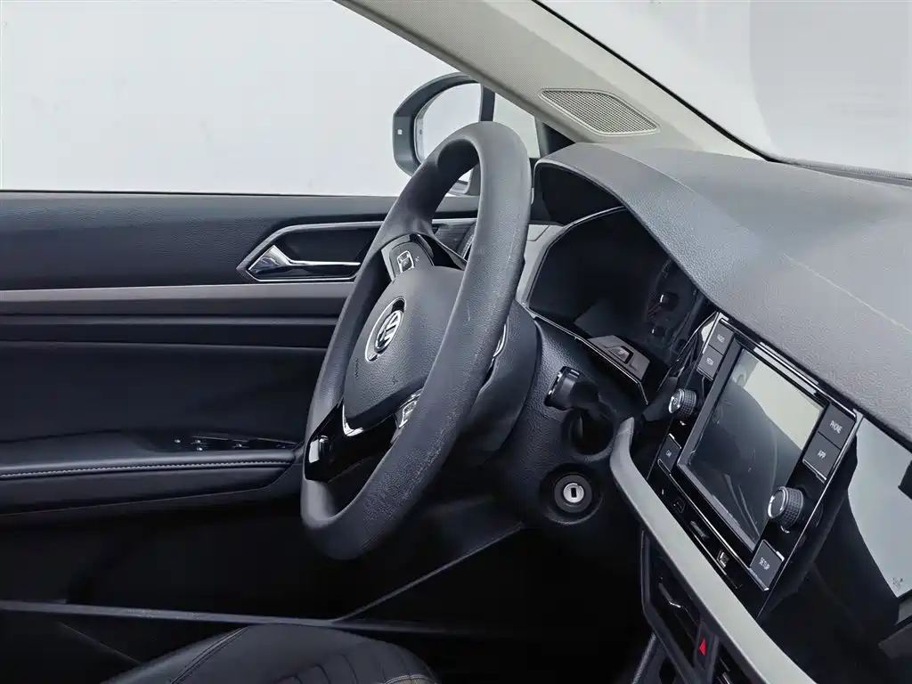 Volkswagen Lavida 2018 1.5L Manual Comfort Edition China V фото 22