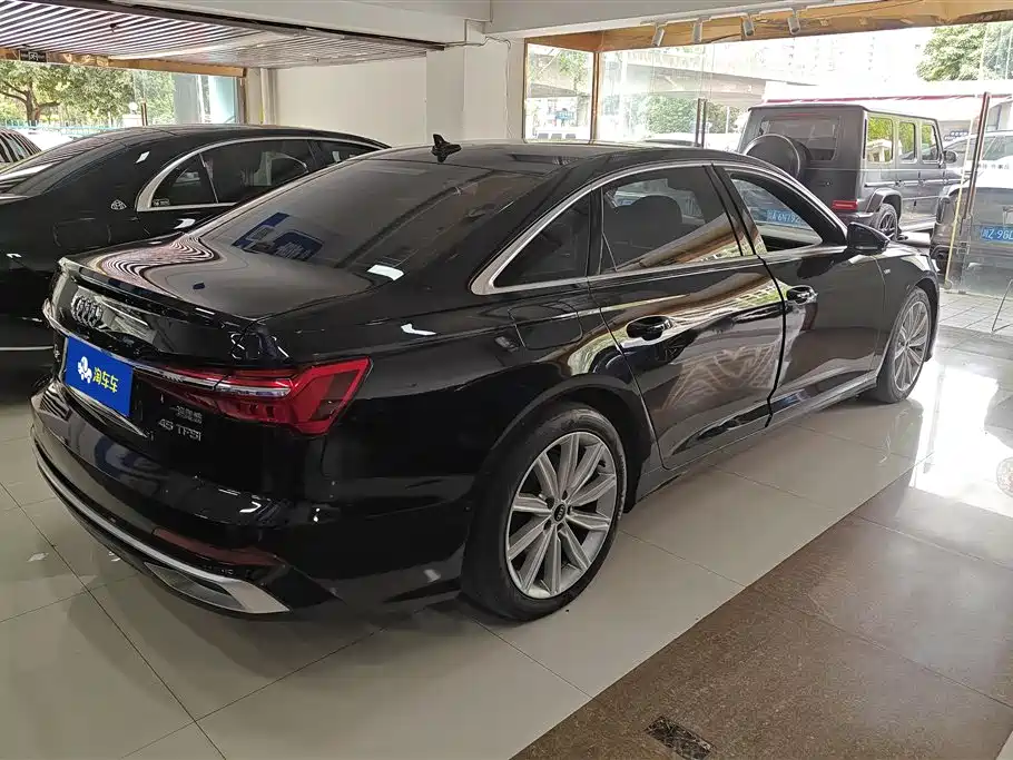 Audi A6L 2023 45 TFSI Premium Selection Dynamic фото 3