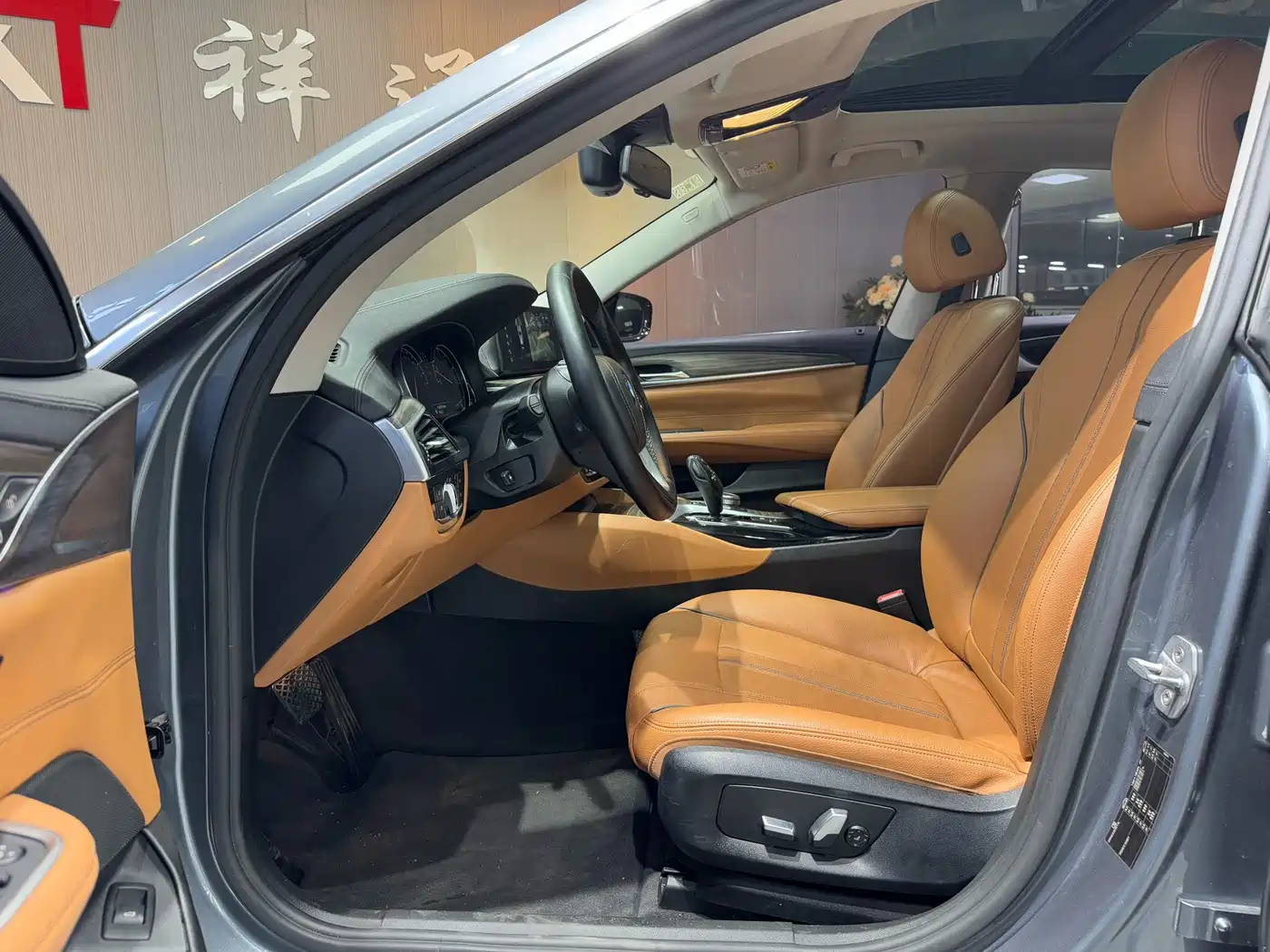 BMW 6 Series GT 2018 630i Luxury Design Package фото 5