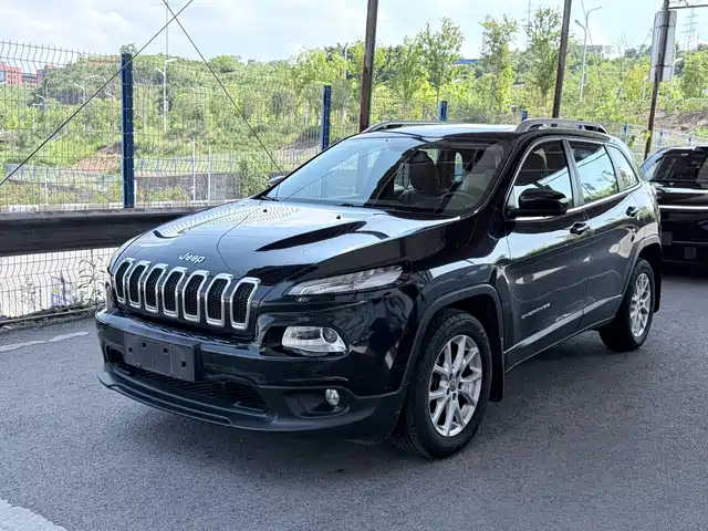  Jeep Cherokee 2016 2.4L Leading Edition
