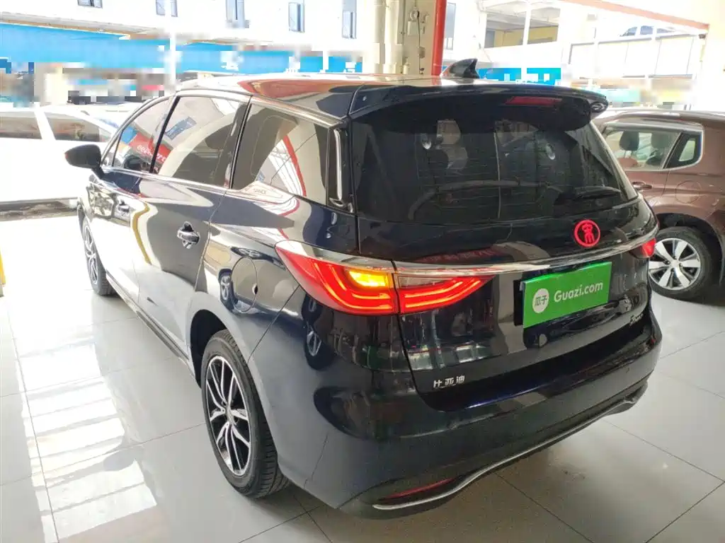 BYD Song MAX 2017 1.5T Auto Smart Luxury 7-Seater фото 5