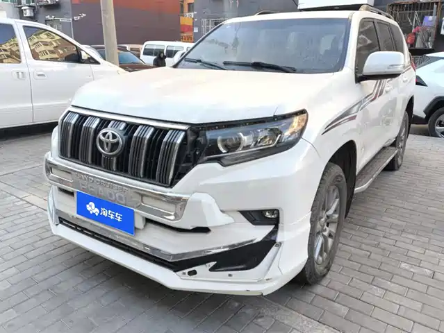 TOYOTA PRADO