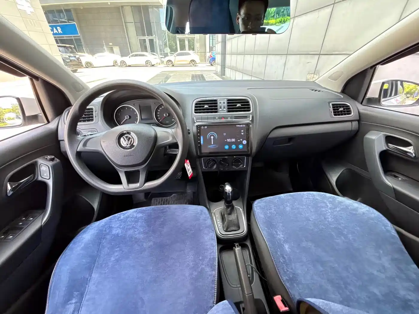 Volkswagen Polo 2014 1.6L Automatic Comfort Edition фото 7