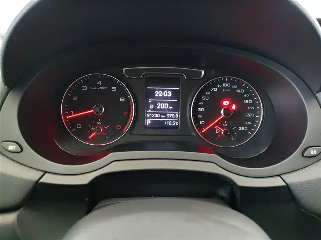 Audi Q3 2018 30th Anniversary Edition 30 TFSI Fashion фото 12