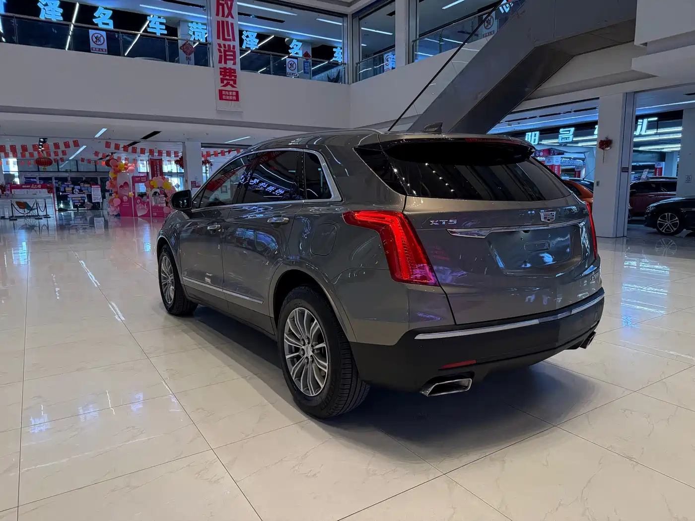 Cadillac XT5 2018 25T Luxury фото 3