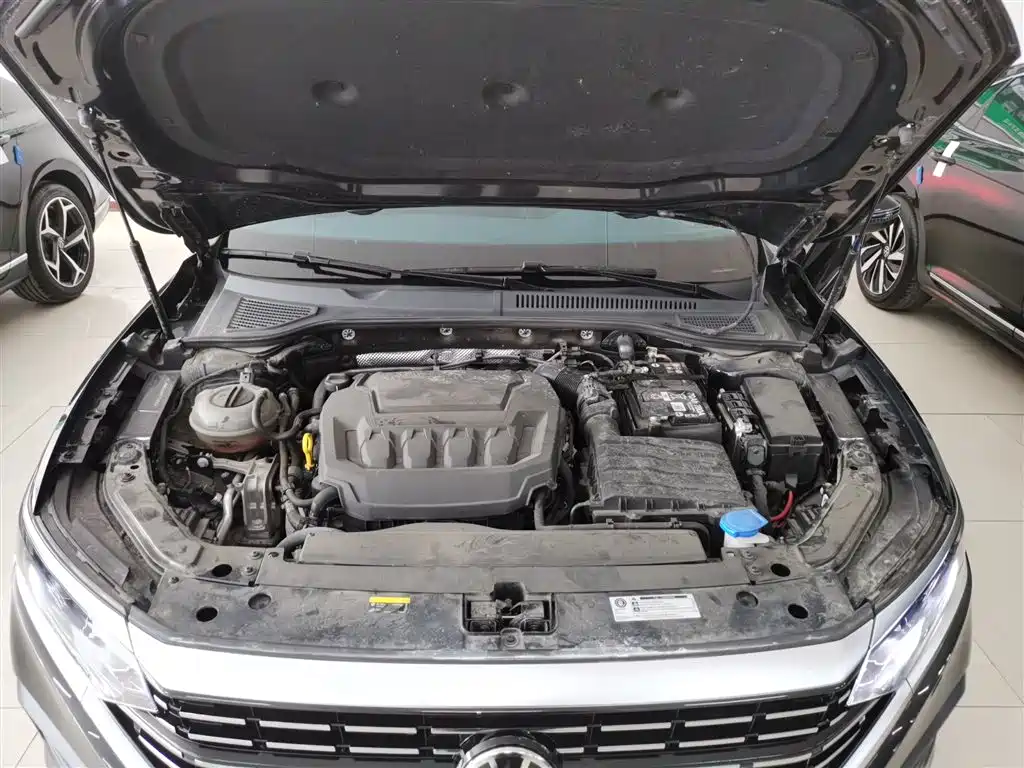 Volkswagen Passat 2024 330TSI Elite Edition фото 16