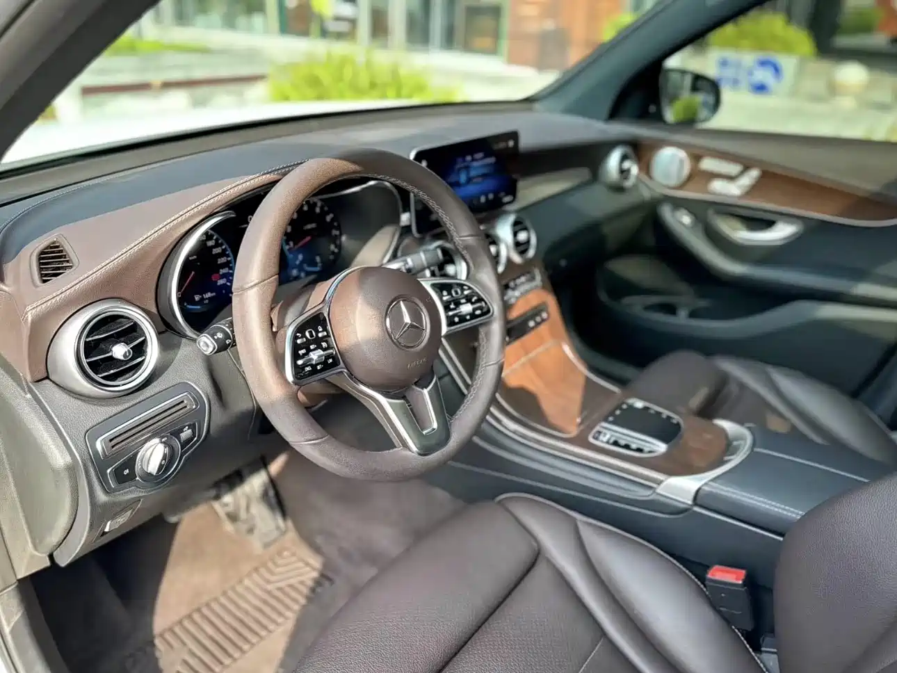 Mercedes-Benz GLC 2020 GLC 300 L 4MATIC Dynamic фото 9