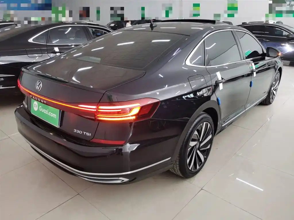 Volkswagen Passat 2024 330TSI Elite Edition фото 5