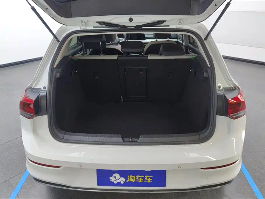 Volkswagen Golf 2023 Facelift 280TSI DSG Pro фото 4